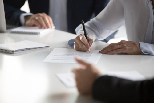 What are the Legal Obligations for Notification Filings in Japan? Can a Status of Residence be Revoked?