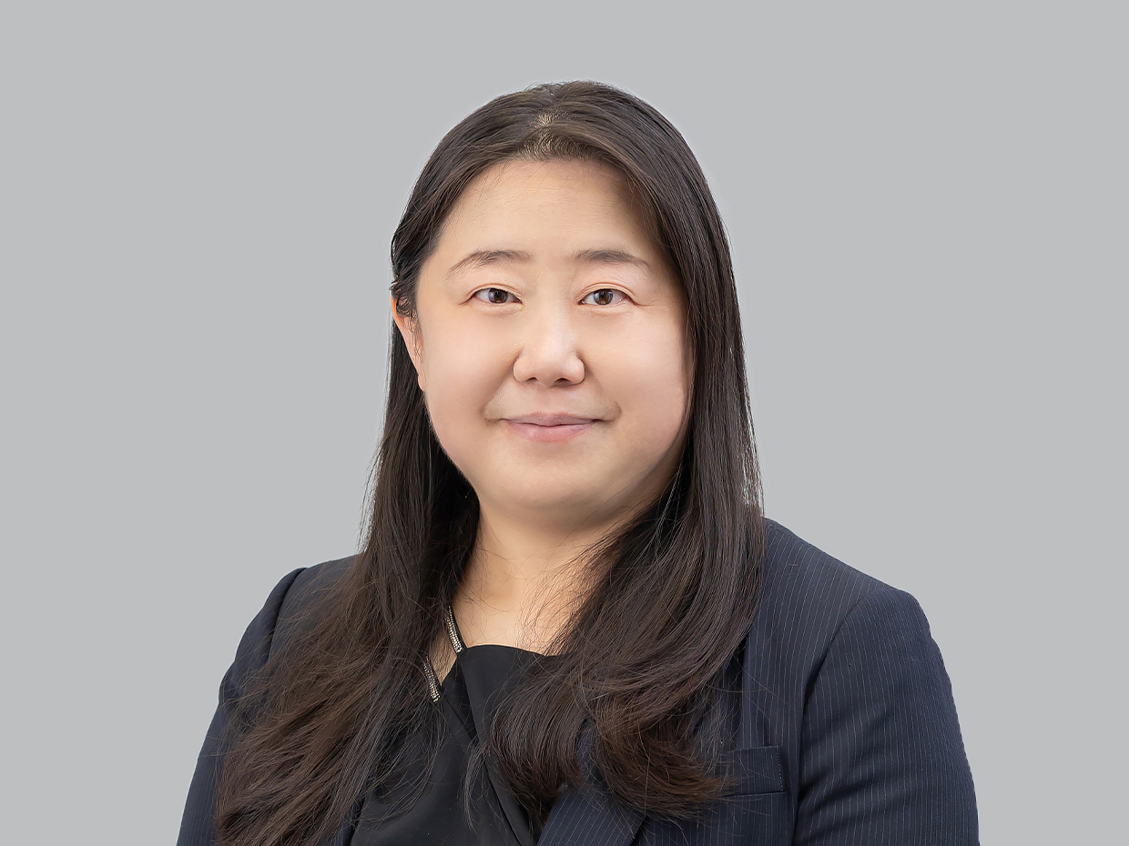 魏 倩　Dr. Sen Gi